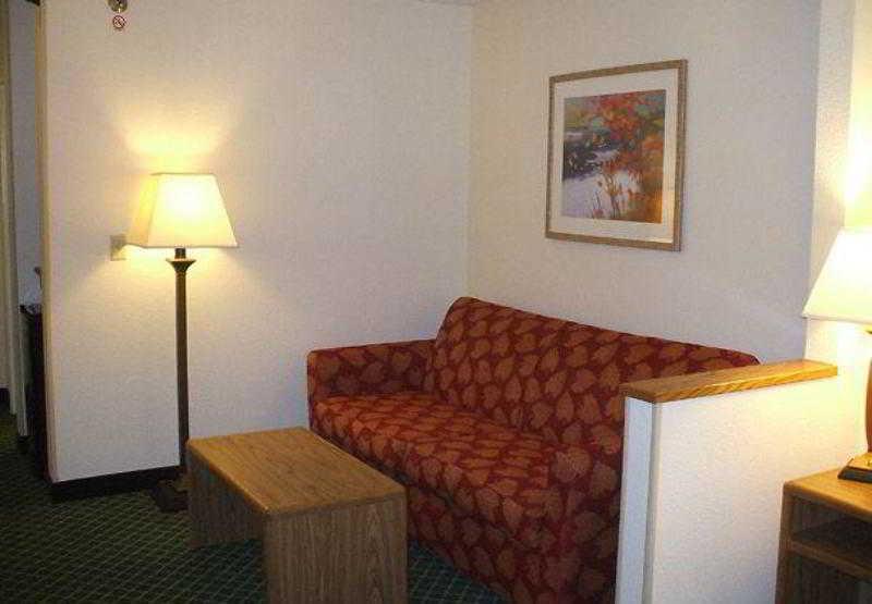 Fairfield Inn & Suites By Marriott Terre Haute Quarto foto
